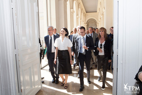 Arrivée de la ministre Fleur Pellerin au Musée d'art - Agrandir l'image, .JPG 224Ko (fenêtre modale)